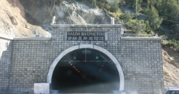 Пять человек стали жертвами ДТП в тоннеле «Шахристон»