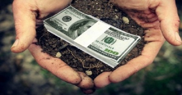 Глава сельского джамоата в Кулябе подозревается в незаконной продаже земли
