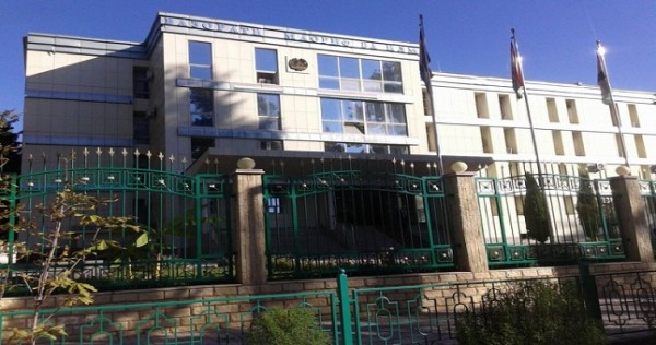 В Таджикистане защитить диссертацию нужно будет на русском либо английском языках