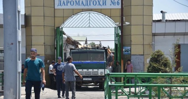 Торговцы столичного рынка "Корвон" опровергают официальную версию пожара