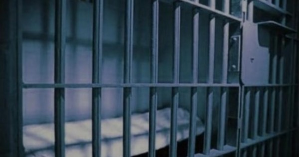 В Таджикистане осуждены муж и жена, пытавшиеся вывезти в Сирию своих детей