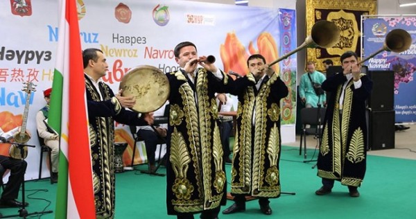 Выставка «Дни Навруза на Старом Арбате» опциально стартовали в Москве