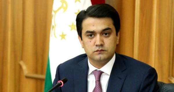 Рустам Эмомали принял план развития туризма и ремесел в Душанбе