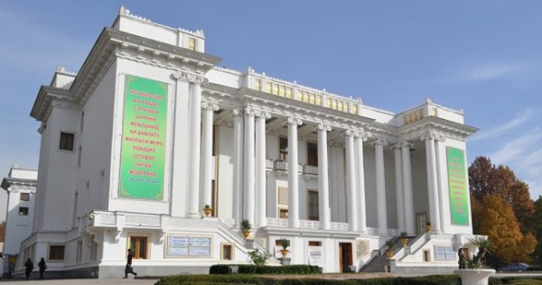В Государственном академическом театре оперы и балета имени С. Айни состоится большой концерт в честь Дня Шашмакома