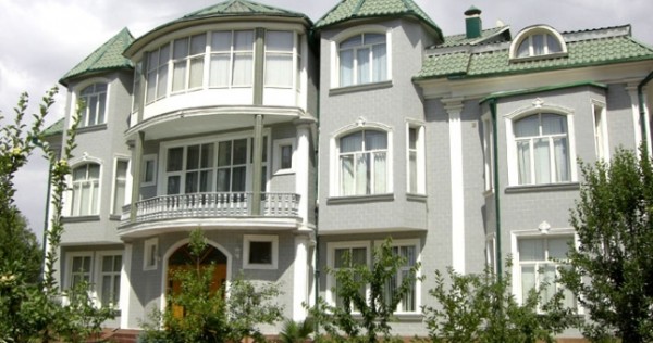 В Душанбе отметили 145-летие Куприна