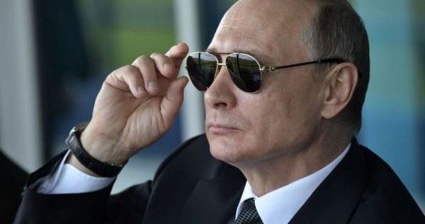 Путин обошел Зеленского в украинском рейтинге доверия