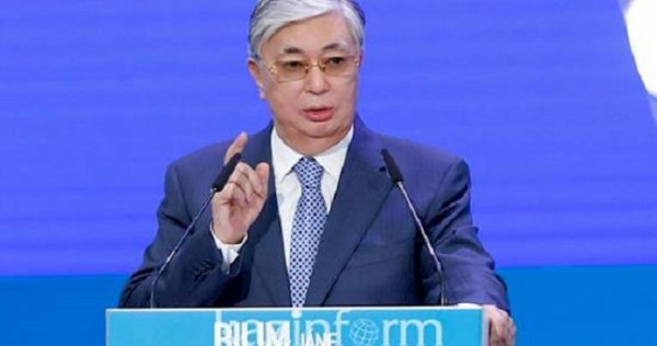 Президент Казахстана высказался о переходе на трехъязычие