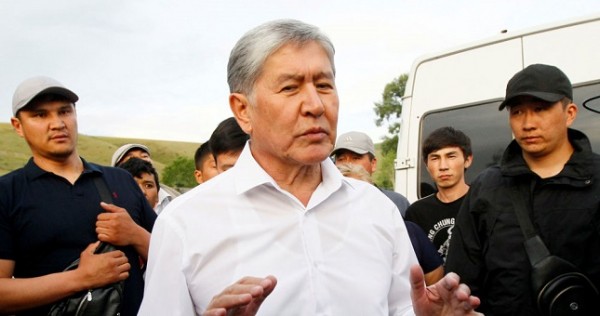 Атамбаев сдался правоохранителям Кыргызстана