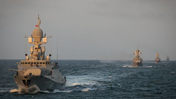 Иран и Россия проведут совместные военно-морские учения