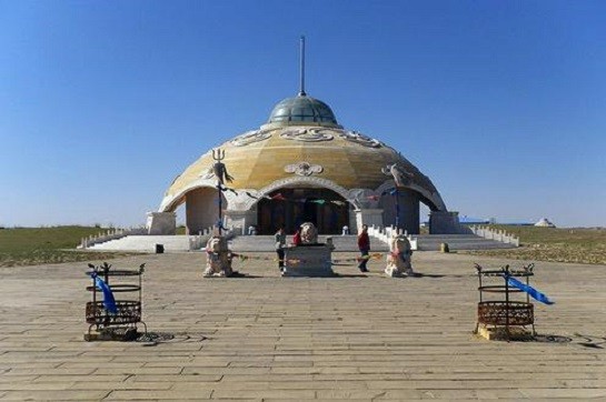 В Бишкеке откроют мировой центр тенгрианства