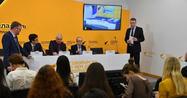 Чем отличается хомяк от крысы, а ЕС от ЕАЭС: началась Евразийская медиашкола