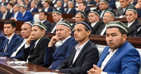 Администрация Ташкента призвала имамов к предотвращению многоженства