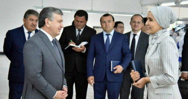 Мирзиёев предоставил женщинам Узбекистана дополнительный отпуск и другие льготы