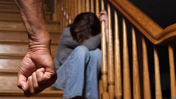 В Самарканде женщина убила мужа, регулярно насиловавшего их собственную дочь