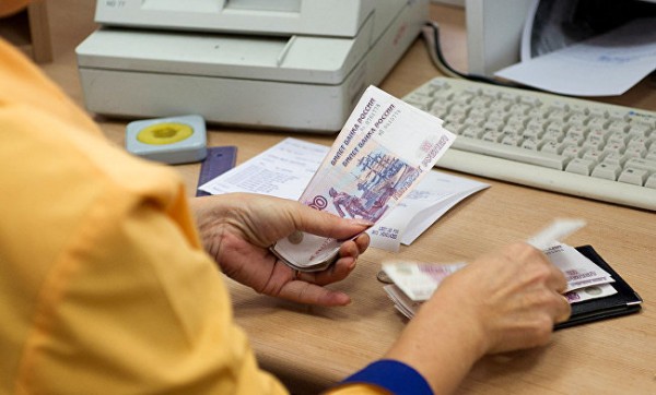 Рост объема денежных переводов из России в Таджикистан замедлился