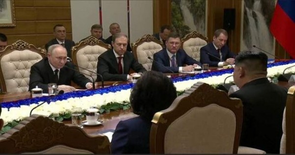 Путин: Россия и Северная Корея будут помогать друг другу в случае войны