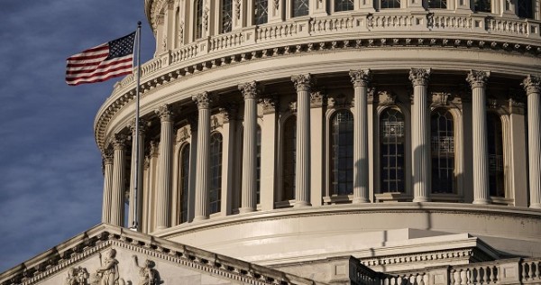 Американский сенатор сделал неожиданное признание о положении США