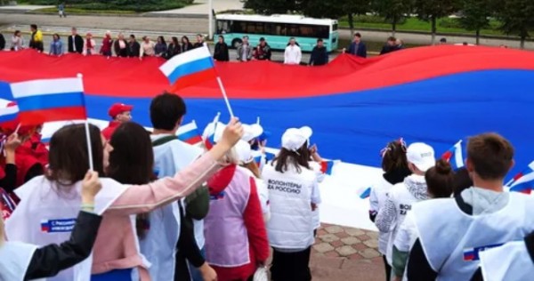 В Кремле подписали договоры о вступлении новых территорий в состав России
