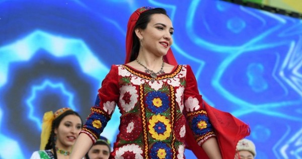 Театралы из Таджикистана отправятся на фестиваль "Науруз" в Казань