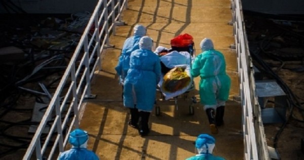 В Китае погибшим в борьбе с COVID-19 будет присвоено звание «павших героев»