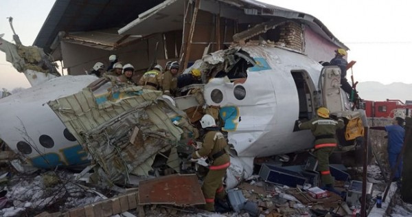«Не нужно, что ты делаешь!» О чем говорили пилоты Bek Air перед авиакатастрофой