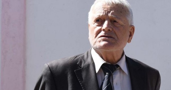 Жители Душанбе провели встречу с народным артистом Хошимом Гадо
