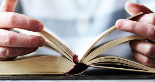 В Худжанде и Исфаре для школьников провели лекции по русской литературе