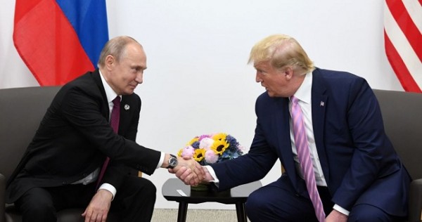 Курьезные моменты и детали встречи Путина и Трампа в Осаке
