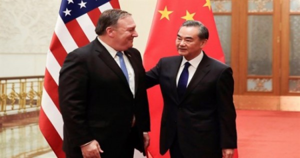 Китай потребовал от США сдержанности в отношении Ирана