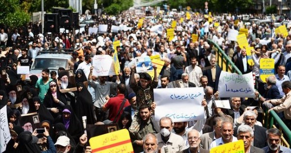 В Иране проходят акции в поддержку решения властей по СВПД