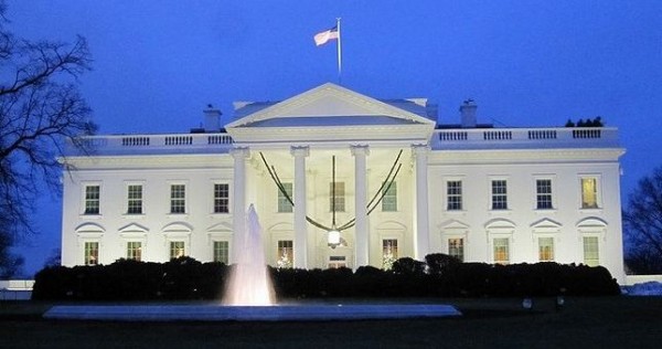 США и Китай договорились 10 мая продолжить переговоры о повышении торговых пошлин