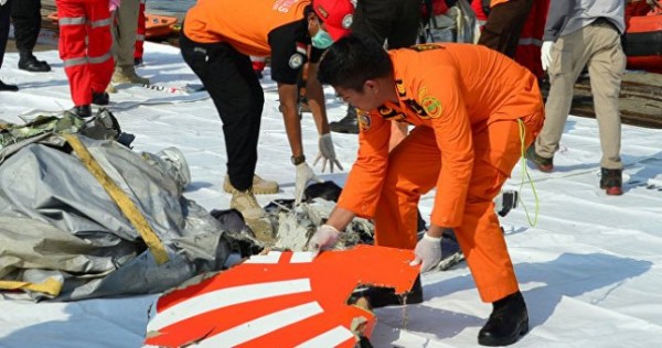 В Индонезии обнаружили десять тел пассажиров лайнера Lion Air
