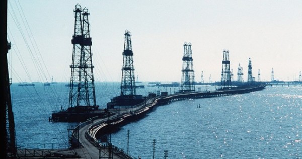 Азербайджан может стать воротами России к энергоресурсам Каспия
