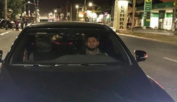 Кадыров подарил Хабибу Нурмагомедову автомобиль Mercedes за победу над Макгрегором