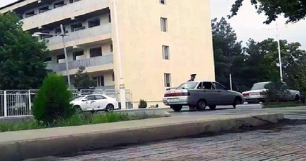 Оголодавших туркменов начали штрафовать за покупку еды
