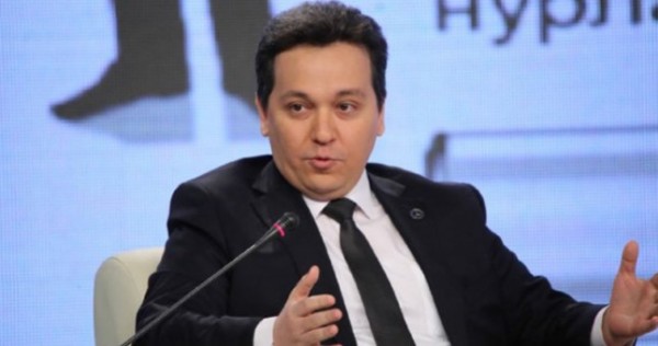 Министр образования Узбекистана прокомментировал видеосюжет телеканала, в котором критике подвергли внешний вид учащихся и учителей