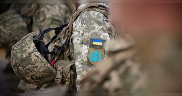 Зеленский внес в Раду законопроекты о продлении мобилизации в Украине