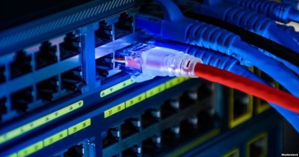Мирзияев поручил сделать Интернет быстрым и дешевым