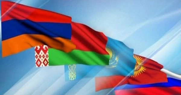 Евразийскому экономическому союзу доверяют 69% таджикистанцев