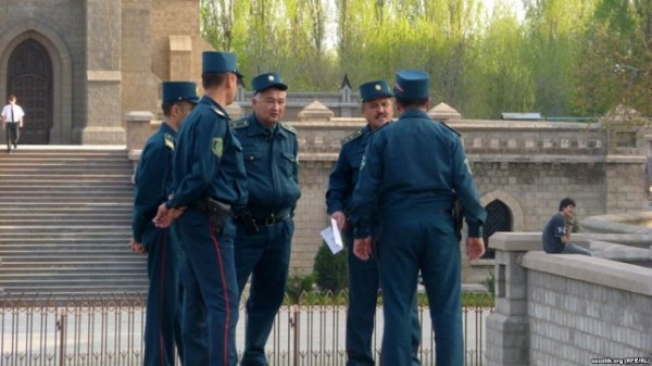 В Ташкенте прошли массовые задержания и обыски в домах верующих