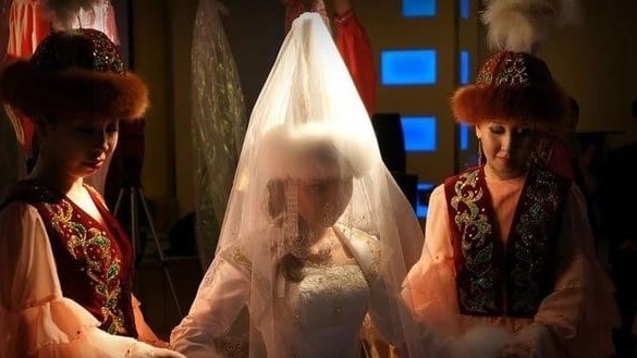 Жизнь в Центральной Азии: Где живут самые дорогие и самые дешевые невесты