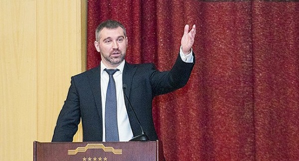Коженов: мигранты из РТ смогут выйти из тени до конца апреля