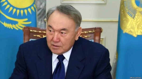 Назарбаева и художника из РК номинировали на Нобелевскую премию