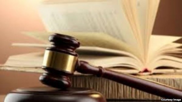 В Сибири осудили пять граждан Таджикистана за незаконный переход границы