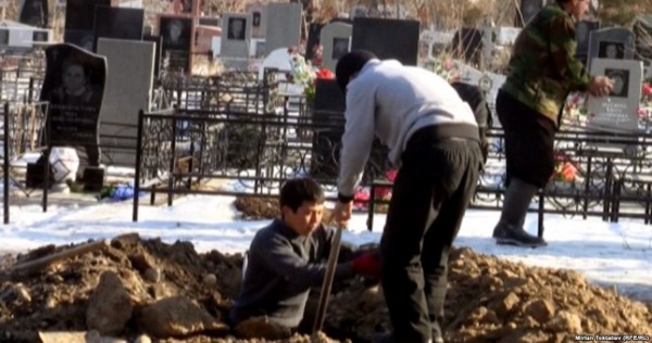 В Кыргызстане женщину не хотели хоронить из-за другой веры