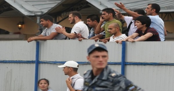 Более ста мигрантов в Сочи объявили голодовку