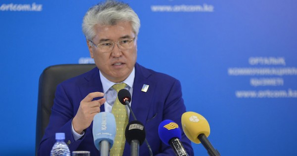 Министр из Казахстана пожалел кыргызстанцев, убирающих туалеты в МосквеZ