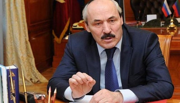 Рамазан Абдулатипов потребовал «досок позора» для уехавших воевать в Сирию