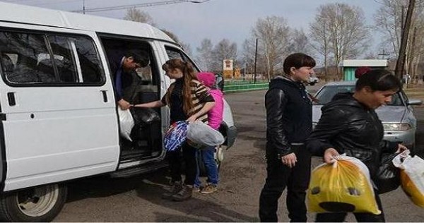 Таджики и узбеки помогают погорельцам Хакасии продуктами, вёдрами и бытовой химией