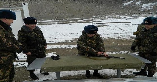 Кыргызстан укрепляет юго-западную границу от талибов